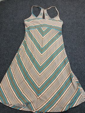 Patagonia Spright Dress Size Small Chevron Pattern